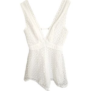 Selfie Leslie Nwot White Sleeveless Dressy Romper